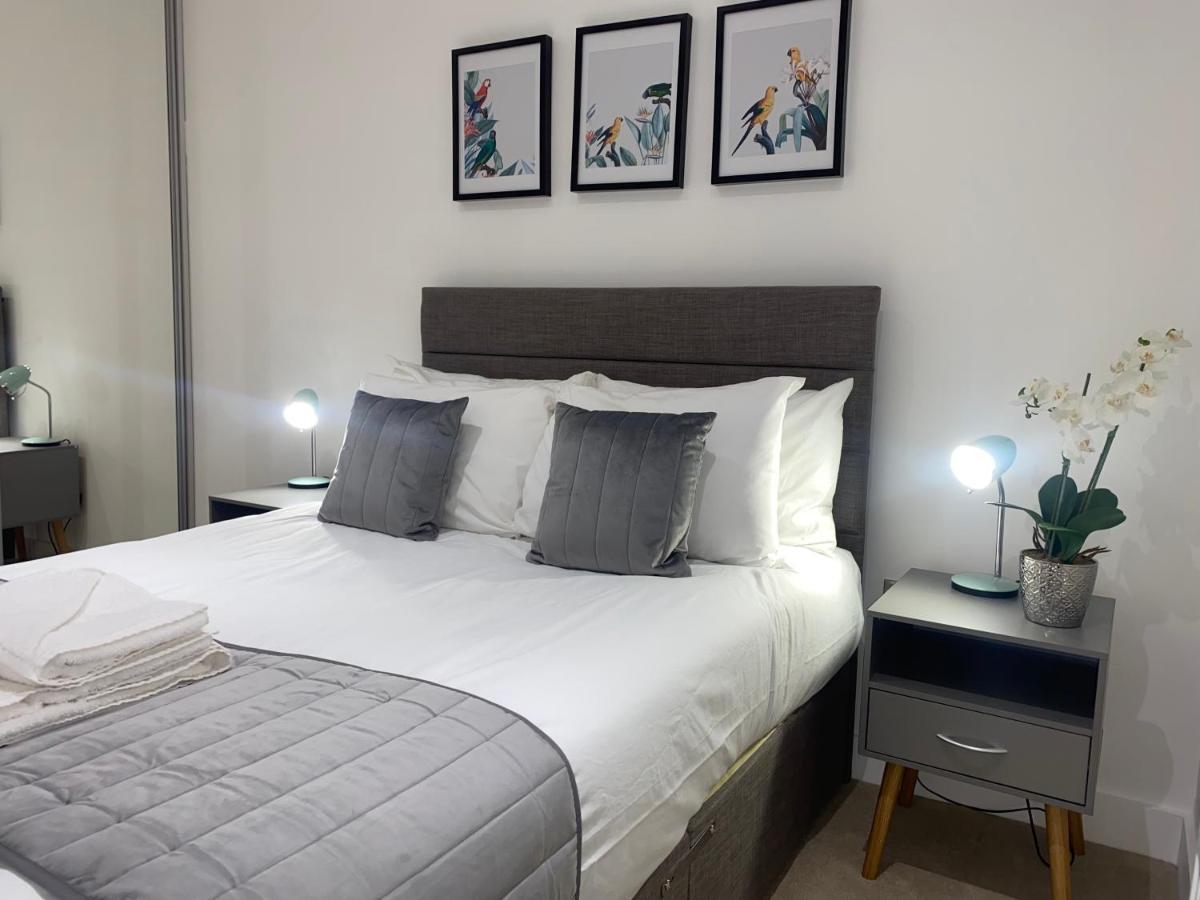 Roomotel - Broadoaks Apartments Solihull Exteriör bild