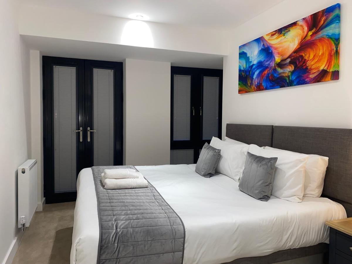 Roomotel - Broadoaks Apartments Solihull Exteriör bild