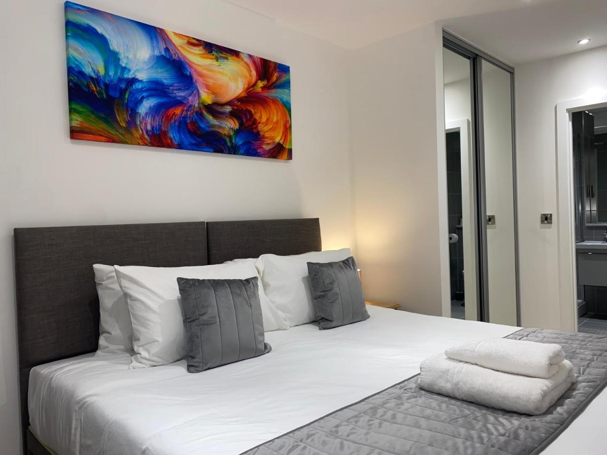 Roomotel - Broadoaks Apartments Solihull Exteriör bild
