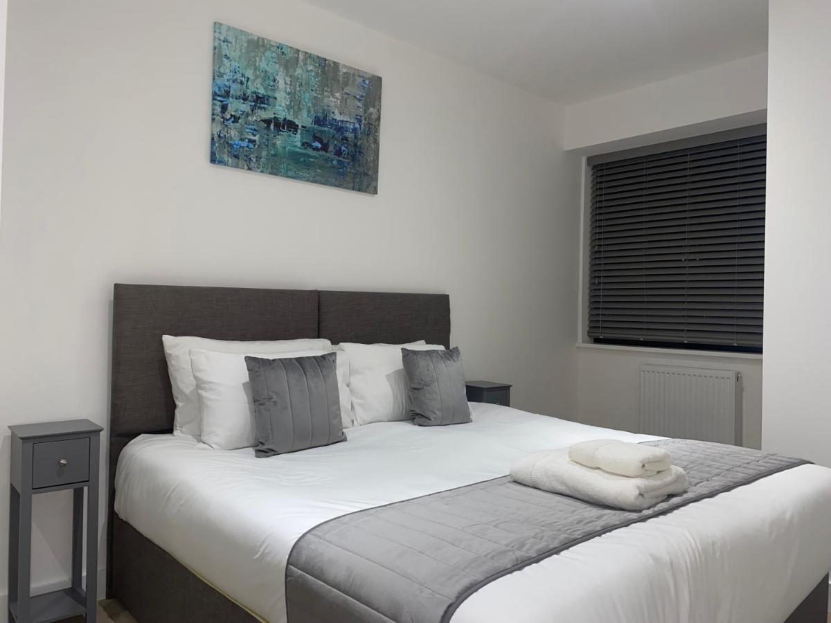 Roomotel - Broadoaks Apartments Solihull Exteriör bild